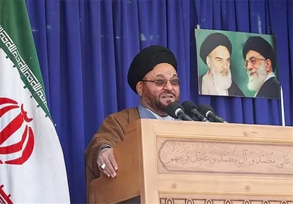 تأکید امام جمعه موقت اصفهان بر "صبر و تقوا" به عنوان سلاح مقابله با دشمنی&zwnj;ها