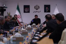 مخبر: تولیدکنندگان با کمک به دولت در سنگر امنیت غذایی نیز دشمن را شکست دهند/ با تحمل فشار‌ها و تاب آوری گشایش‌ها نمایان خواهد شد