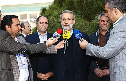 لاریجانی: رسانه&zwnj;ها توجه مردم را به مسائل محیط زیستی جلب کنند