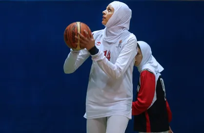 بسکتبالیست&zwnj;های دانشگاه آزاد به فینال مسابقات صعود کردند / اولین حضور بانوان در لیگ جهانی!
