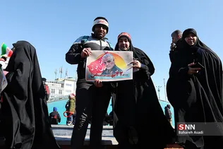 راهپیمایی 22 بهمن در تهران (2)