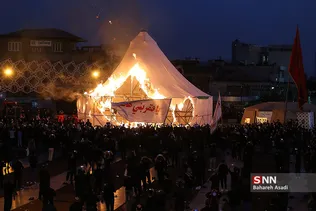 مراسم خیمه سوزان عاشورا در میدان امام حسین (ع)