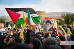 آیین تشییع پیکر شهیده معصومه کرباسی، اولین بانوی ایرانی شهید در راه قدس و حجت‌الاسلام شهید محمد صباحی، امام جمعه کازرون امروز یکشنبه ۶ آبان ۱۴۰۳ با حضور پرشور مردم شیراز برگزار شد.