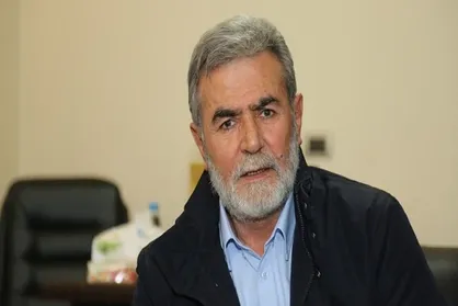 دشمن بایدبین پناهگاه&zwnj;ها وپایان محاصره یکی را انتخاب کند