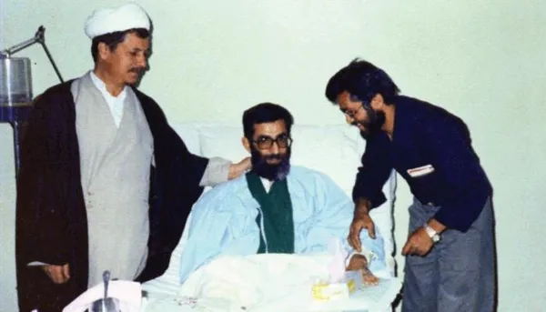 رهبر شهید درکنار مرحوم رفسنجانی