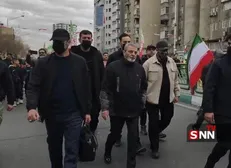 حضور سرلشکر موسوی، رئیس ستاد کل نیرو‌های مسلح در راهپیمایی ۲۲ بهمن + فیلم