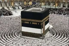ترتیب و کیفیت احکام حج واجب مختصر و مفید