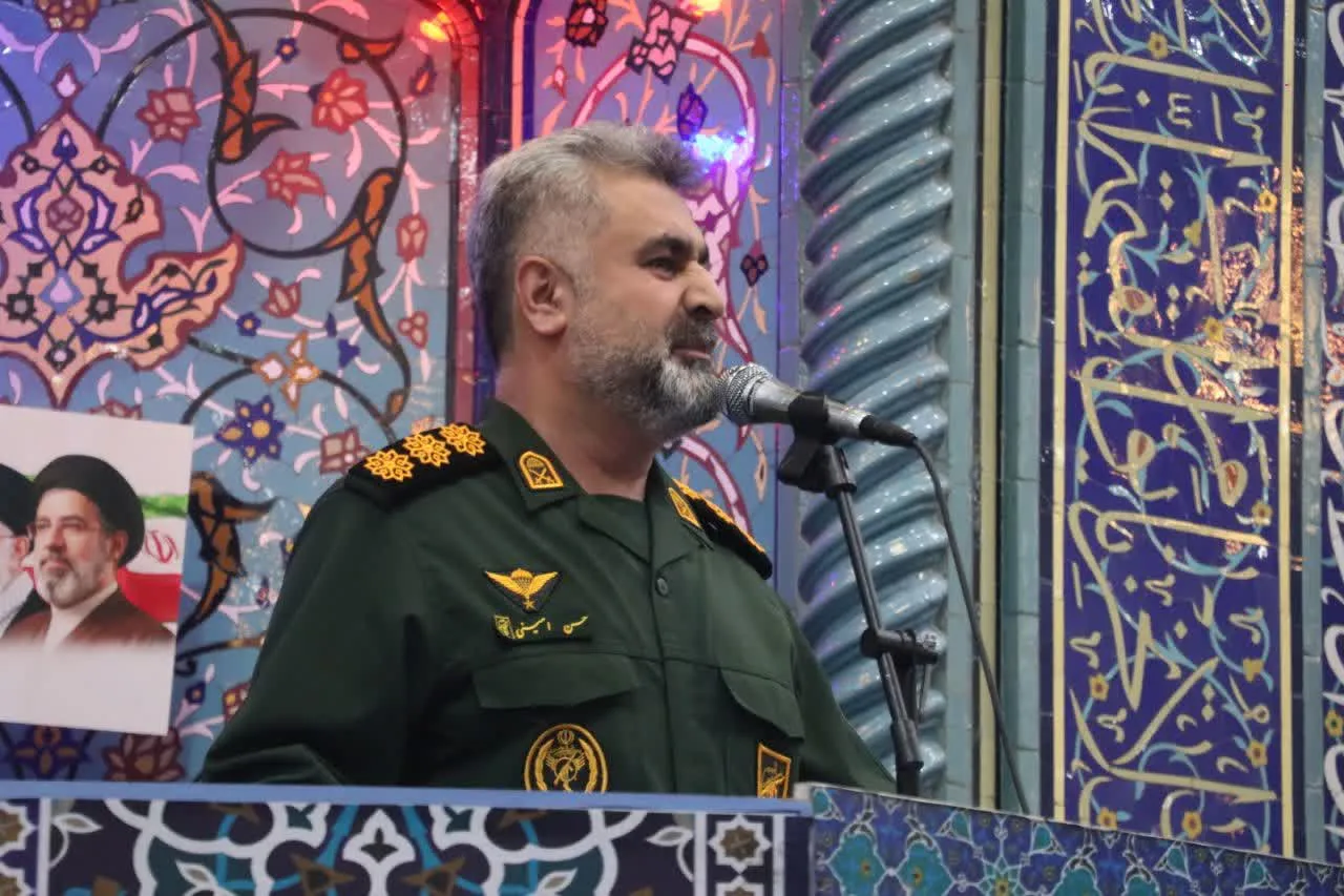 حضور در خیابان تکلیف امروز ما برای یاری امام زمان(عج) است 