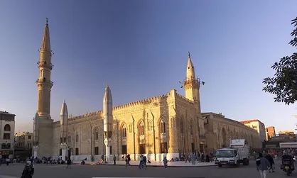 وزارت اوقاف مصر تعطیلی مقام امام حسین (ع) را تکذیب کرد