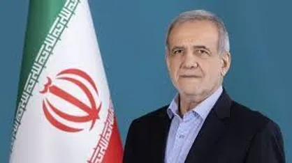 حضور پزشکیان در مراسم سالگرد شهید سلیمانی در مصلای تهران + فیلم