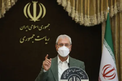 ربیعی مجلس به جای موازی کاری، لوایح ارسالی دولت را بررسی کند