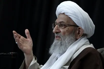 پخش سخنرانی آیت الله مهدوی کنی پیرامون تفسیر سوره قدر، از رادیو قرآن