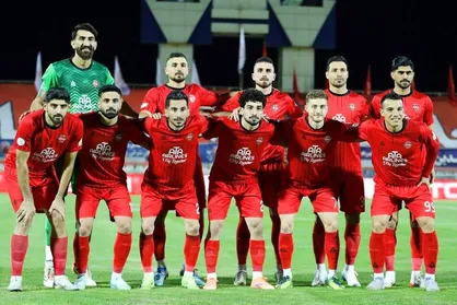 پاسخ تراکتور به استقلال، مرور قوانین فیفا شما را از تراوشات ذهنی نجات می&zwnj;دهد