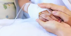 سالانه ۱۵۰ هزار نفر به بیماران سرطانی در کشور اضافه می‌شود