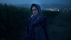 عکس‌هایی از پریناز ایزدیار و هوتن شکیبا در «ملاقات خصوصی»