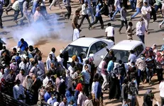 تداوم اعتراضات در سودان/ ۲ نفر کشته شدند ۵ تن زخمی