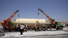 تأمین آب پایدار زائران اربعین در سه‌راهی جندالله با نصب مخزن ۱۰۰ مترمکعبی