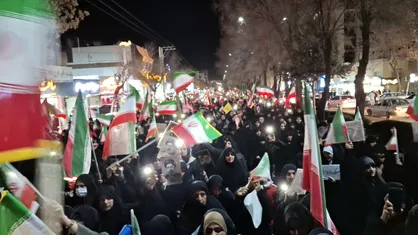 شکوه حضور مردم شهرکرد در خیابان/ دعا برای پیروزی حق و نابودی باطل