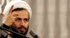 امام حسین(ع) وسیله خوبی برای غفلت ذهن از غیرخداست/ خود را جزو مرده‌ها حساب کن!