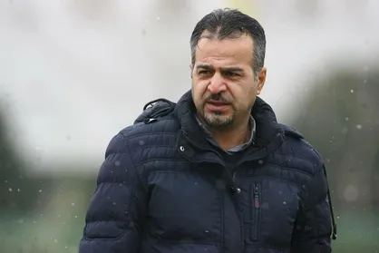 رمضانی: باید با تدابیر شدید بهداشتی وارد تمرینات شویم