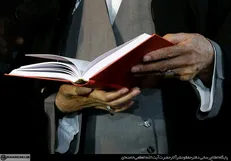 کتاب‌گردی در خاکریز / کدام کتاب‌ها مورد توجه رهبر انقلاب قرار گرفته‌اند؟