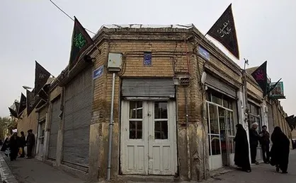دزدیده شدن کاشی سر در منازل قدیمی در تهران