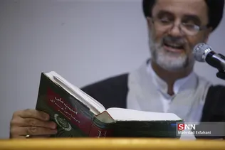 سید محمود نبویان فعال سیاسی اصولگرا