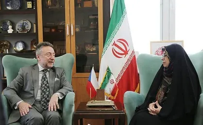 تأکید بر گسترش همکاری&zwnj;های علمی و فرهنگی دانشگاه تهران با دانشگاه&zwnj;های چک