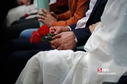 نظر رهبر انقلاب درباره سن مناسب ازدواج