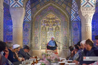 محفل انس با قرآن کریم در مسجد تاریخی نصیرالملک شیراز