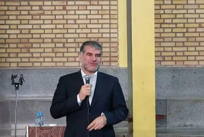 ساداتی نژاد: سال بسیار سختی برای دامداران است/ رئیس جمهور توجه خاصی به کشاورزان و عشایر دارند