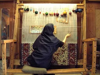 زنان قالیباف درمانده از بی توجهی تامین اجتماعی