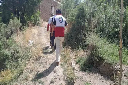 بازگشت کودک گمشده به آغوش خانواده با تلاش نجاتگران هلال&zwnj;احمر