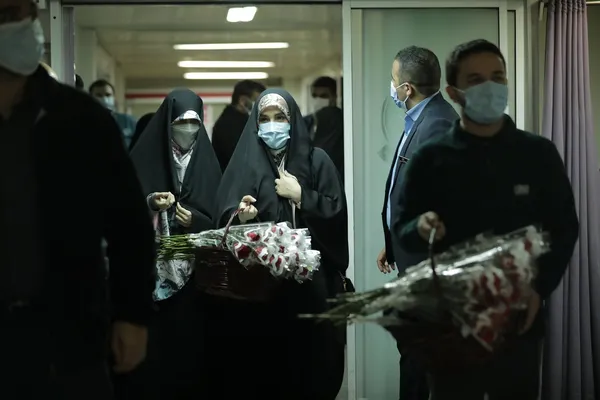 حضور داوطلبان جمعیت امام رضایی‌ها در بیمارستان ۵۰۱ ارتش 