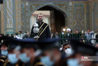 آیین تعویض پرچم حرم مطهر حضرت معصومه(س)