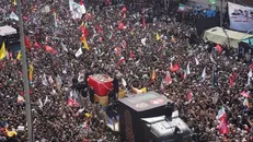 سرکنسول ایران در نجف: بیش از ۱۰ میلیون عراقی در تشییع امام شهید شرکت کردند