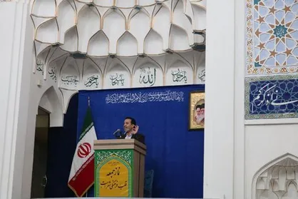 خدمات پرستاری از بیمارستان&zwnj;ها به دیگر مراکز بهداشتی هم سوق داده شود