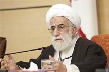 آیت&zwnj;الله جنتی: تحریم نفتی فرصت مناسبی برای توسعه درآمد&zwnj;های غیرنفتی است