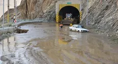 جاده قدیم کرج-چالوس همچنان مسدود است / رئیس اورژانس البرز: بحران سیل و ریزش کوه مدیریت شده است