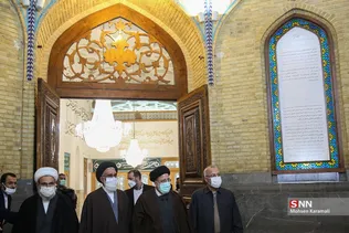 آیت الله سید ابراهیم رئیسی، در قالب سیزدهمین سفر استانی دولت سیزدهم صبح پنجشنبه ۹ دی ۱۴۰۰ وارد شهر مقدس قم شد. مراسم رسمی استقبال از آیت الله رئیسی در بدو ورود وی به شهر مقدس قم، با حضور آیت الله سید محمد سعیدی، استاندار قم و شماری دیگر از مسئولان ارشد استان در حرم بانوی کرامت برگزار شد.