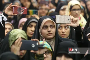 همایش دختران انقلاب