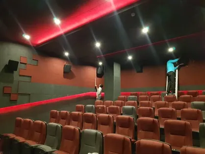 سینما&zwnj;ها به احترام کادر درمان تعطیل شدند