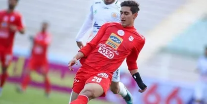 نادری به تیم فوتبال پرسپولیس پیوست
