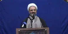 امام جمعه سمنان: مدگرایی و فمینیسم از آفت‌های غرب برای دختران است