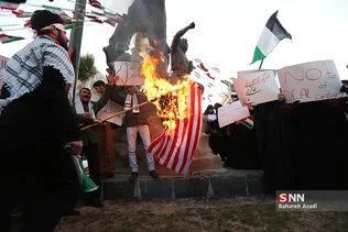 تجمع دانشجویان دانشگاه‌ تهران در اعتراض به معامله قرن