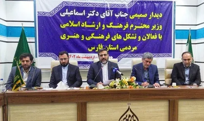 اولویت دولت در مسائل فرهنگی قانون&zwnj;گرایی است/ فرد قانون&zwnj;شکن در چتر حمایتی قرار نمی&zwnj;گیرد