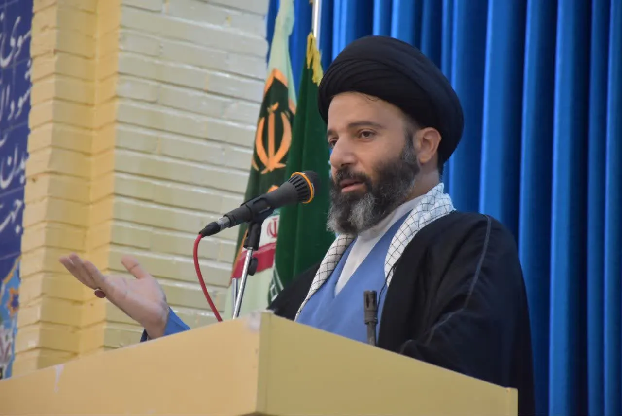 امام جمعه مسجدسلیمان: آمریکا با خفت از عراق خارج شد