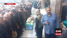 اقامه نماز بر پیکر سردار شهید مهدی نعمتی معاون سازمان اطلاعات فراجا توسط حجت الاسلام میرهاشم حسینی + فیلم