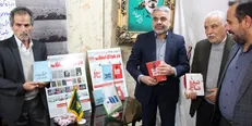 پویش مطالعاتی در منزل خانواده شهید عطایی افتتاح شد/ پدران شهدای مدافع حرم آغازگر «در هوای انقلاب»