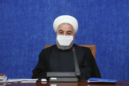 روحانی: دولت فقط شعار نمی&zwnj;دهد؛ لحظه&zwnj;ای از درد مردم غافل نیستیم / تحریم تسلیحاتی یکشنبه رفع می&zwnj;شود